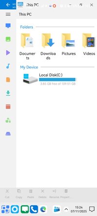 Screenshot_20251107_152432_com.protheme.launcher.winx2.launcher.jpg
